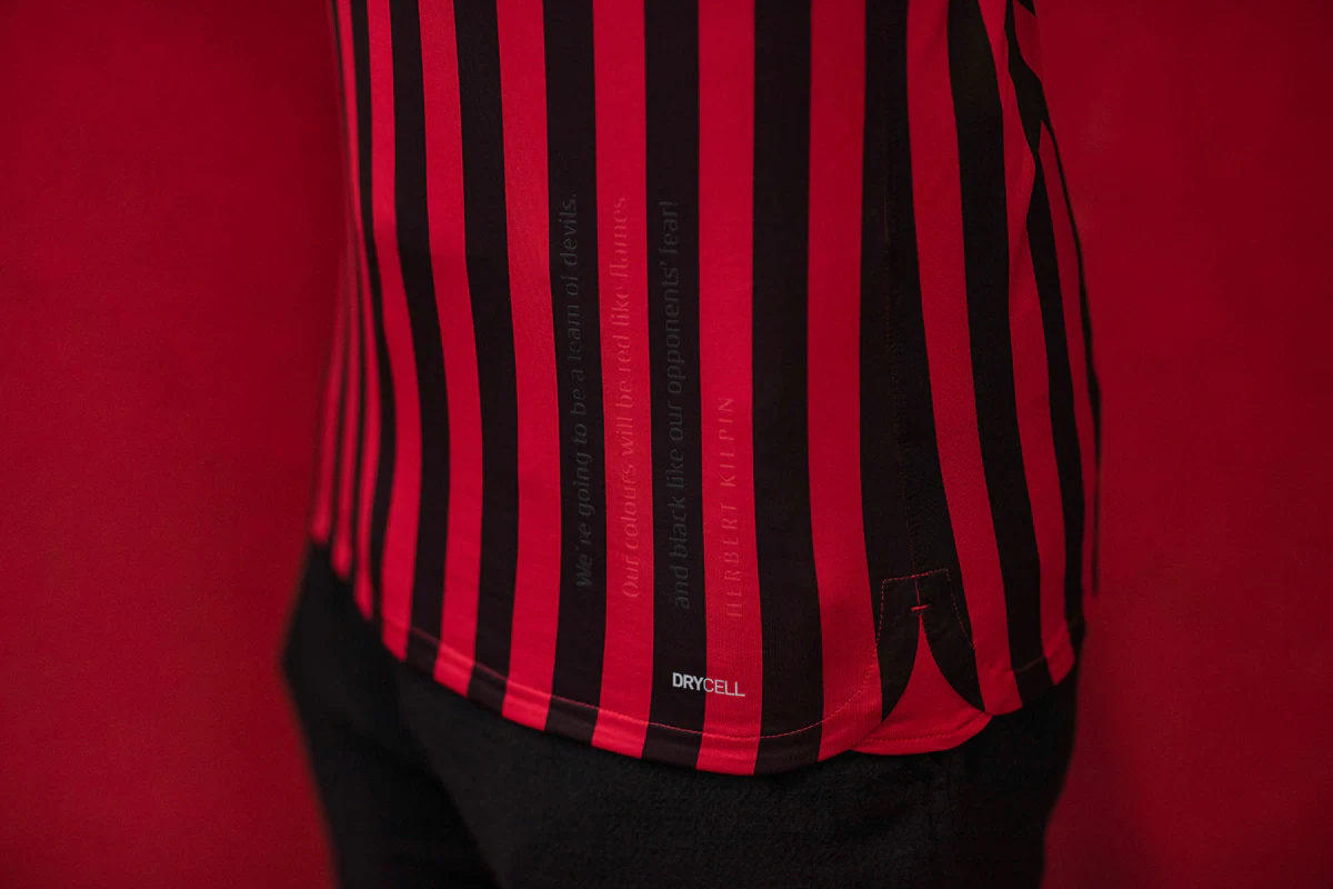 勒布朗·詹姆斯连续得分上双场次定格在1297场！NBA历史第一